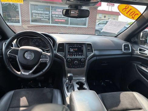 Used 2018 Jeep Grand Cherokee Altitude AWD/4WD image 13