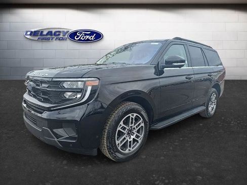 Used 2025 Ford Expedition Active image 1