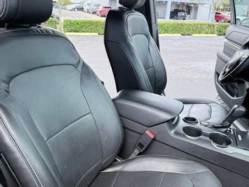 Used 2018 Ford Explorer Limited FWD image 14