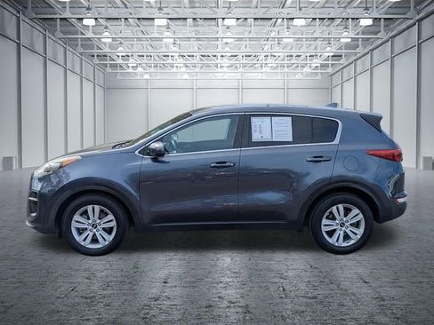 Used 2019 Kia Sportage LX FWD image 2