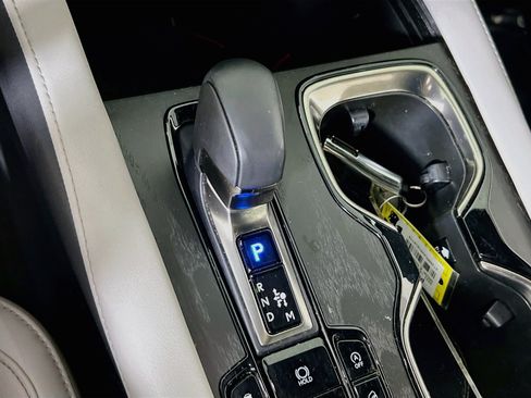 Used 2023 Lexus RX 350 Premium w/ Accessory Package AWD/4WD image 17