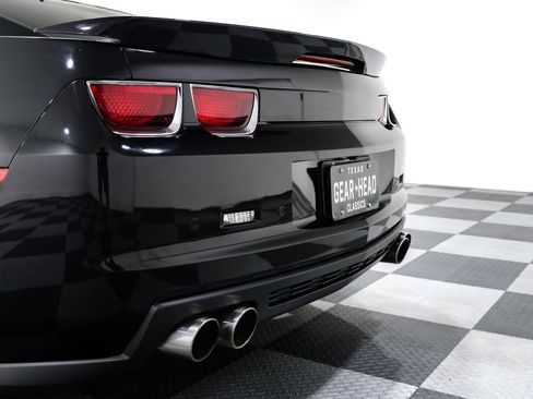 Used 2013 Chevrolet Camaro ZL1 image 9