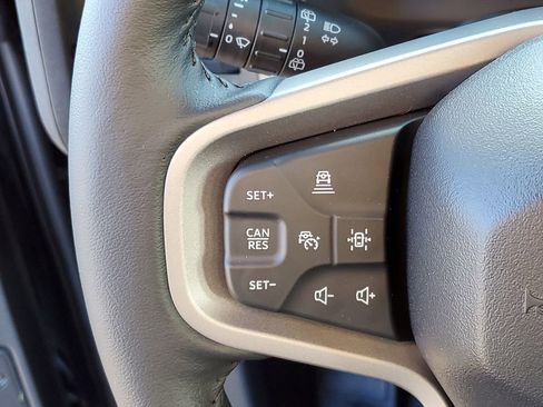 New 2025 Ford Bronco Badlands image 11