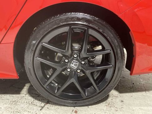 Used 2025 Honda Civic Sport image 8
