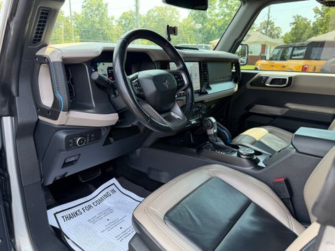 Used 2022 Ford Bronco Wildtrak AWD/4WD image 11