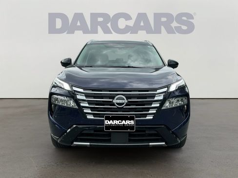 Used 2025 Nissan Rogue Platinum w/ Tech Package AWD/4WD image 2