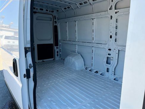 Used 2024 RAM ProMaster 3500 w/ Quick Order Package 22G SLT image 29
