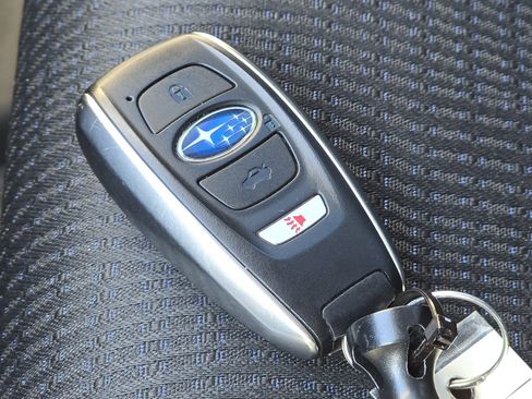 Used 2022 Subaru Ascent Premium w/ Convenience Package image 42