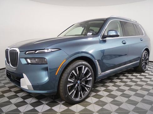 New 2026 BMW X7 xDrive40i AWD/4WD image 7