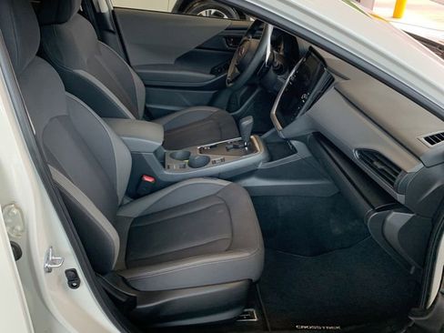Certified 2025 Subaru Crosstrek 2.0i Premium AWD/4WD image 14