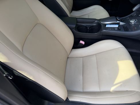 Used 2014 Lexus CT 200h FWD image 38