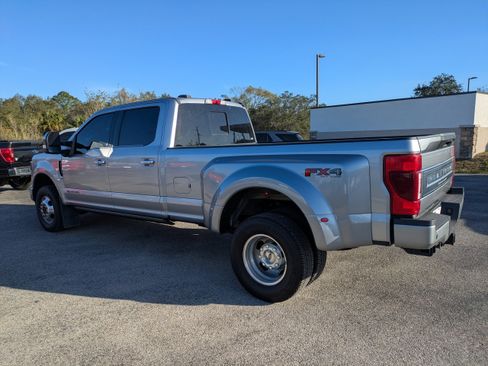 Used 2022 Ford F350 Platinum AWD/4WD image 6
