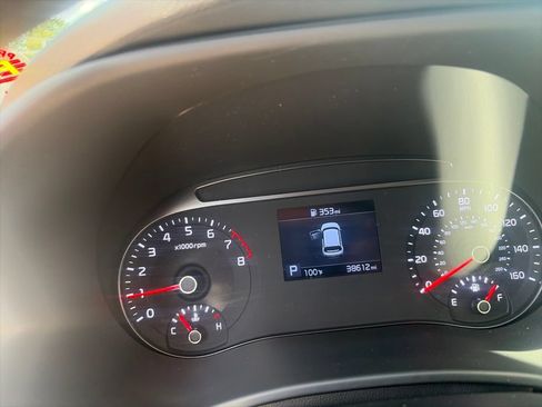 Used 2022 Kia Soul LX w/ Technology Package FWD image 39
