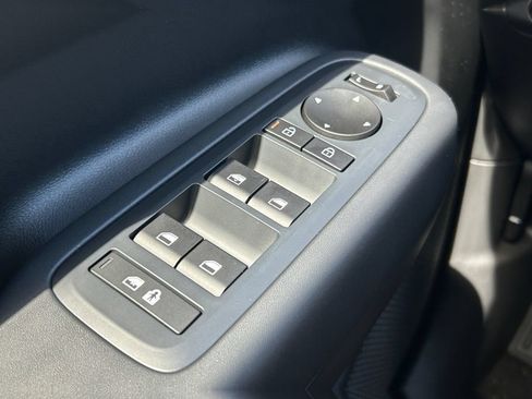 New 2026 Hyundai Santa Fe SE FWD image 9