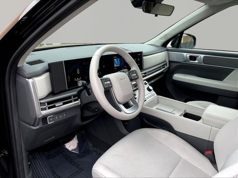 Certified 2026 Hyundai Santa Fe SE AWD/4WD image 16