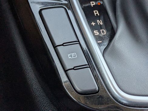 Used 2025 Kia Seltos S image 27