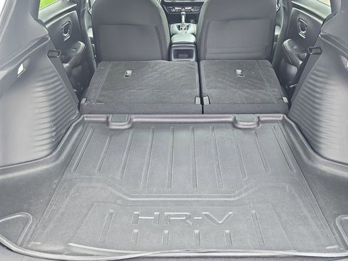 Certified 2023 Honda HR-V Sport image 8