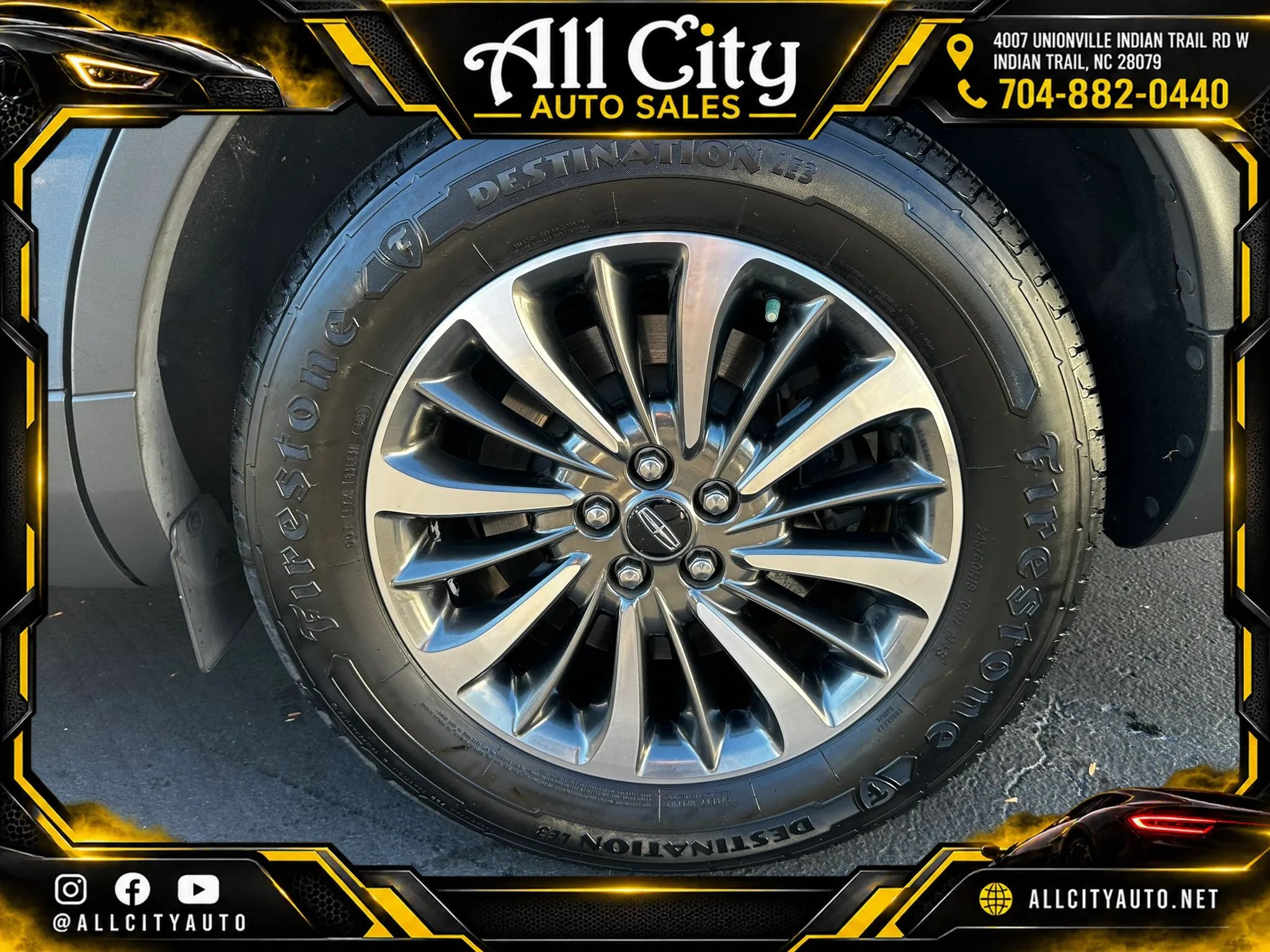 Used 2019 Lincoln Nautilus Select AWD/4WD image 42