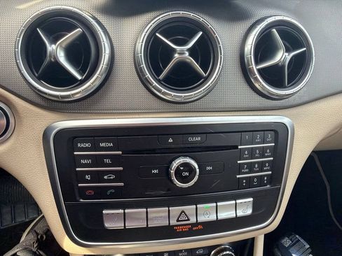 Used 2018 Mercedes-Benz CLA 250 image 13