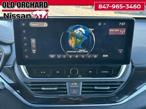 Used 2024 Nissan Altima 2.5 SR w/ SR Premium Package image 17