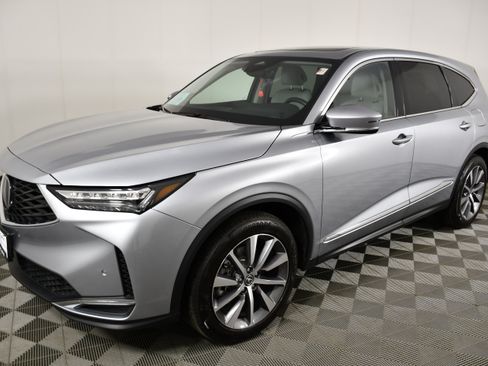 Certified 2025 Acura MDX SH-AWD w/ Technology Package image 10