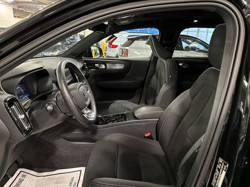 Certified 2023 Volvo XC40 Recharge Ultimate w/ Protection Package Premier AWD/4WD image 10