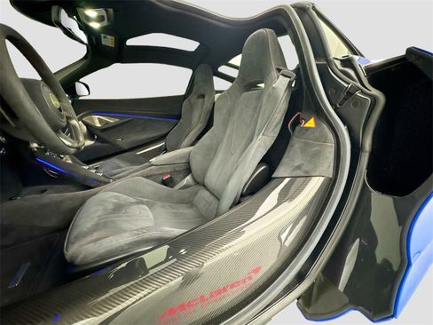 Used 2018 McLaren 720S image 22