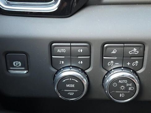 New 2026 GMC Sierra 2500 Denali w/ Denali Reserve Package image 30