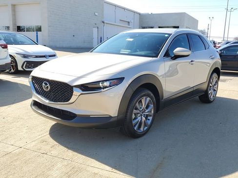 Used 2023 MAZDA CX-30 AWD 2.5 S w/ Select Package image 2