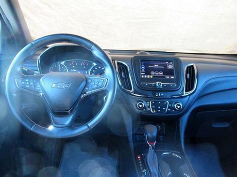 Used 2023 Chevrolet Equinox RS FWD image 18