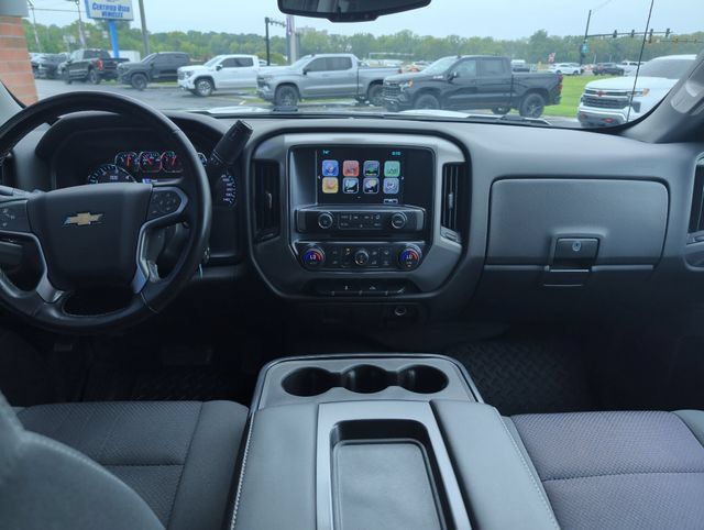 Used 2018 Chevrolet Silverado 1500 LT w/ LT Eassist Package AWD/4WD image 14