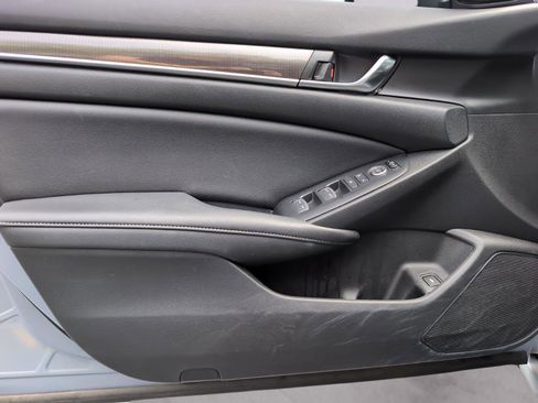 Used 2022 Honda Accord Sport image 18