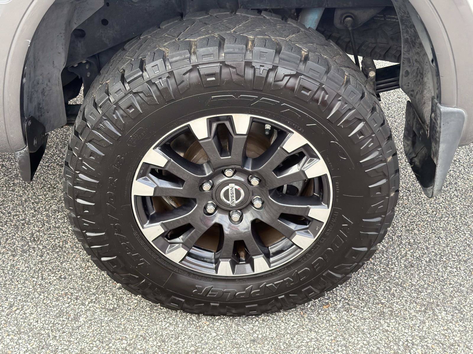 Used 2019 Nissan Titan PRO-4X w/ Pro-4x Convenience Package AWD/4WD image 20