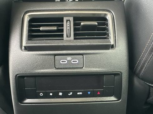 Used 2025 MAZDA CX-90 Plug-In Hybrid w/ Preferred AWD/4WD image 19