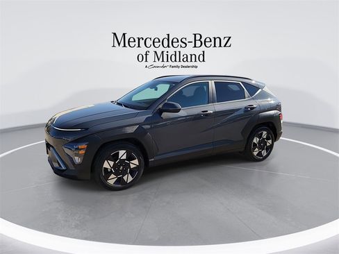 Used 2024 Hyundai Kona SEL image 4