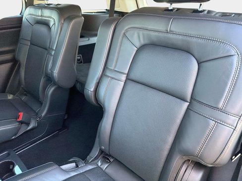 Used 2025 Lincoln Aviator Reserve w/ Equipment Group 201A AWD/4WD image 33