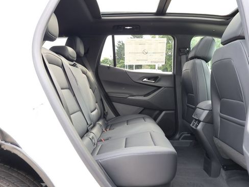 New 2026 Chevrolet Equinox LT w/ Convenience Package II AWD/4WD image 33