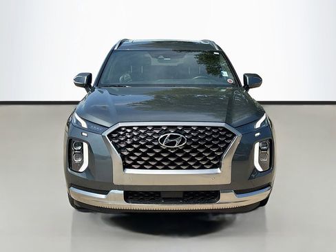 Used 2022 Hyundai Palisade Calligraphy image 2