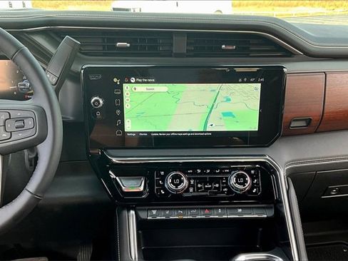 New 2026 GMC Sierra 3500 Denali Ultimate image 7