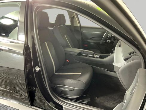Used 2025 Hyundai Sonata SEL FWD image 28