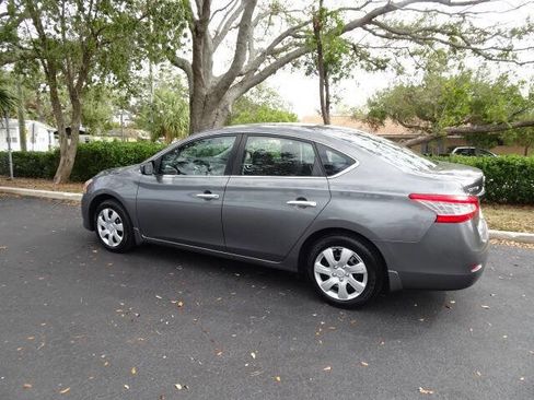 Used 2015 Nissan Sentra S image 13