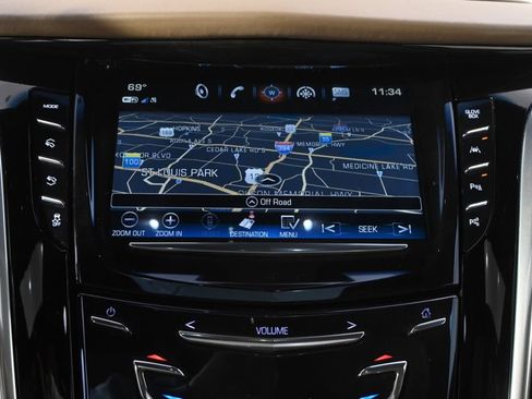 Used 2019 Cadillac Escalade Platinum AWD/4WD image 29