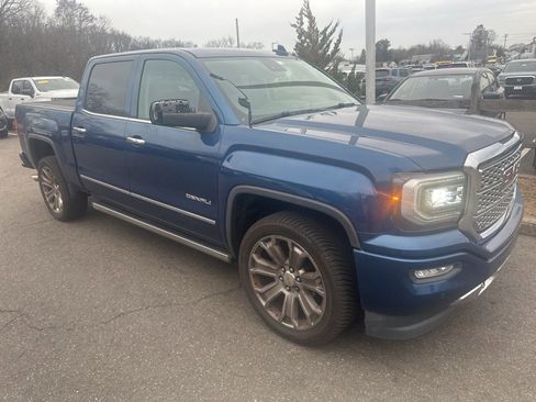 Used 2017 GMC Sierra 1500 Denali w/ Denali Ultimate Package image 2