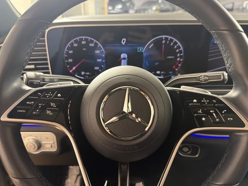 Used 2024 Mercedes-Benz GLE 450e 4MATIC image 23