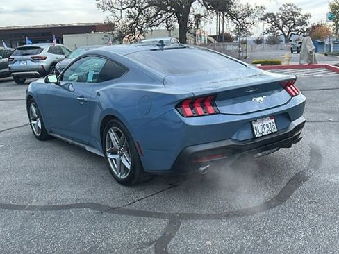 Certified 2024 Ford Mustang Coupe image 5