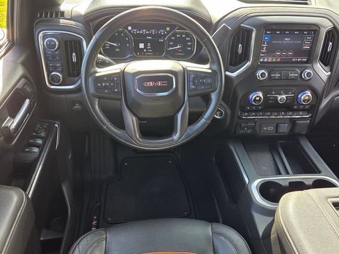 Used 2021 GMC Sierra 1500 AT4 w/ AT4 Premium Package AWD/4WD image 5