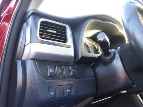 Used 2018 Toyota Highlander Limited image 37