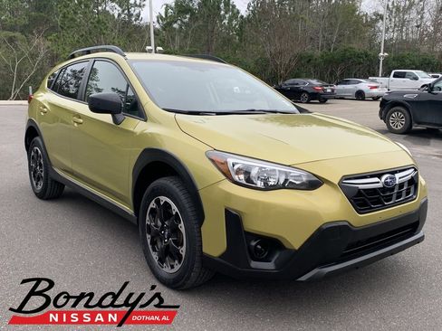 Used 2021 Subaru Crosstrek 2.0i image 1