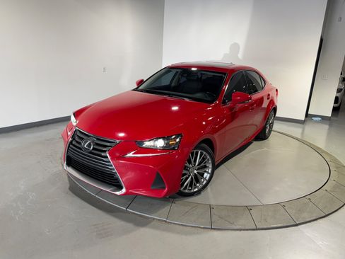 Used 2018 Lexus IS 300 AWD w/ Comfort Package image 4