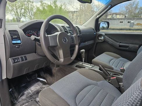 Used 2005 Nissan Xterra Off-Road AWD/4WD image 11